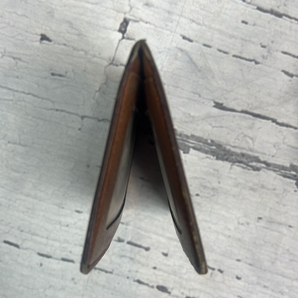 Louis Vuitton - ID/Card Holder - Bi-Fold - Picture 3 of 10